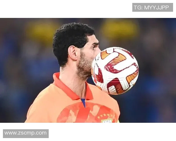 足球明星独特睡姿揭秘视频让你大开眼界的休息方式与训练效果分析